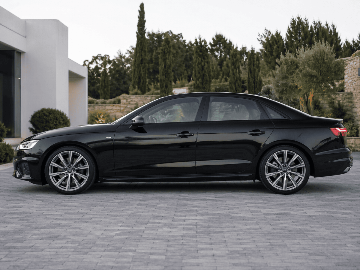 Audi_A4_40_TDI_Berline_Allemagne_Catalogue__2_
