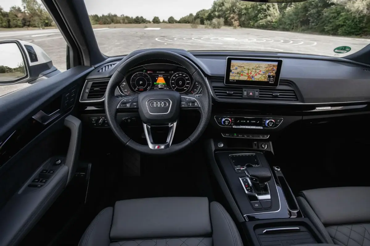Audi_Q5_2022_Import_Allemagne_Catalogue__6_