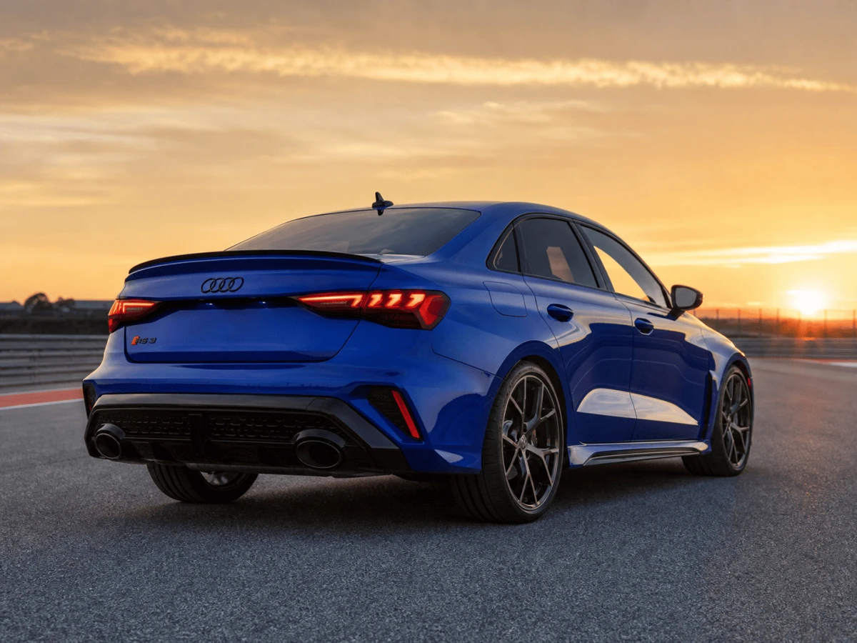 Audi_RS3_Import_Allemagne_-_Catalogue__2_