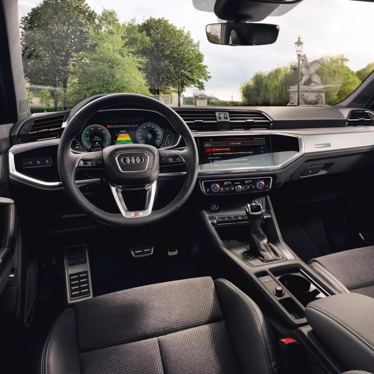 Audi_Q3_35_TFSI_catalogue__3_