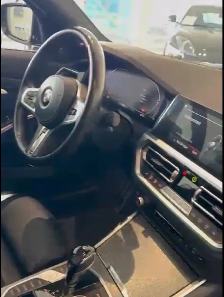 BMW_330i_full_black_import_Allemagne__4_