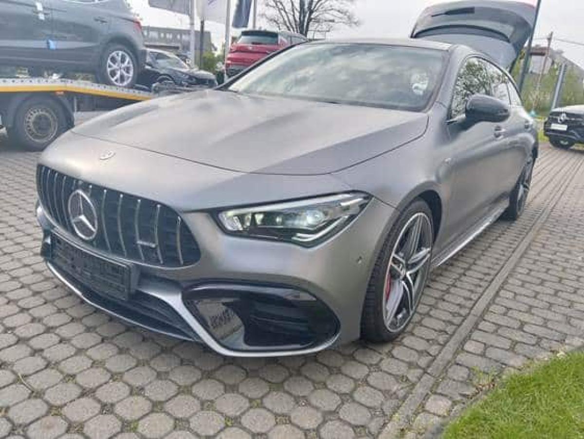Mercedes-CLA-45-S-AMG-Shooting-Brake-Import-Allemagne-1