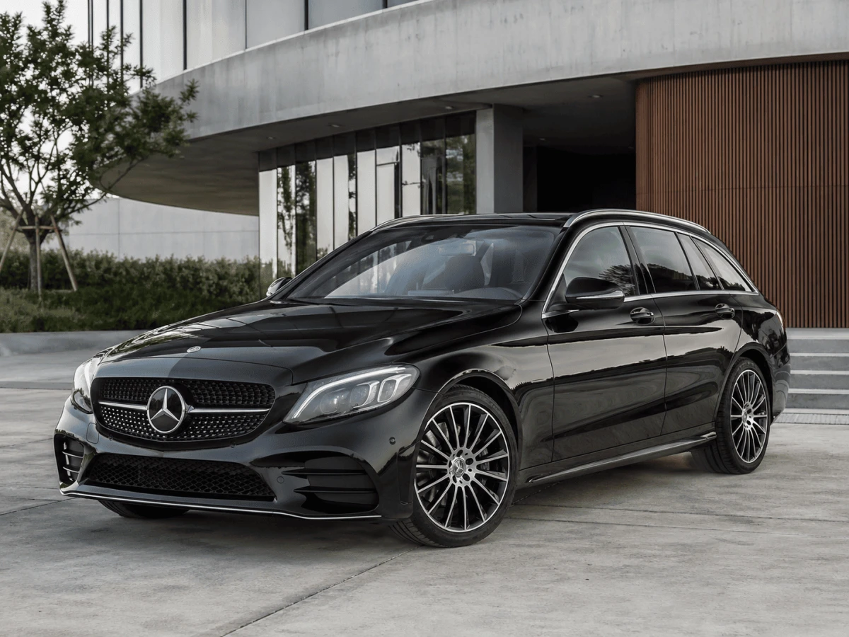Mercedes_C300e_estate_noire_Import_Allemagne_Catalogue__5_