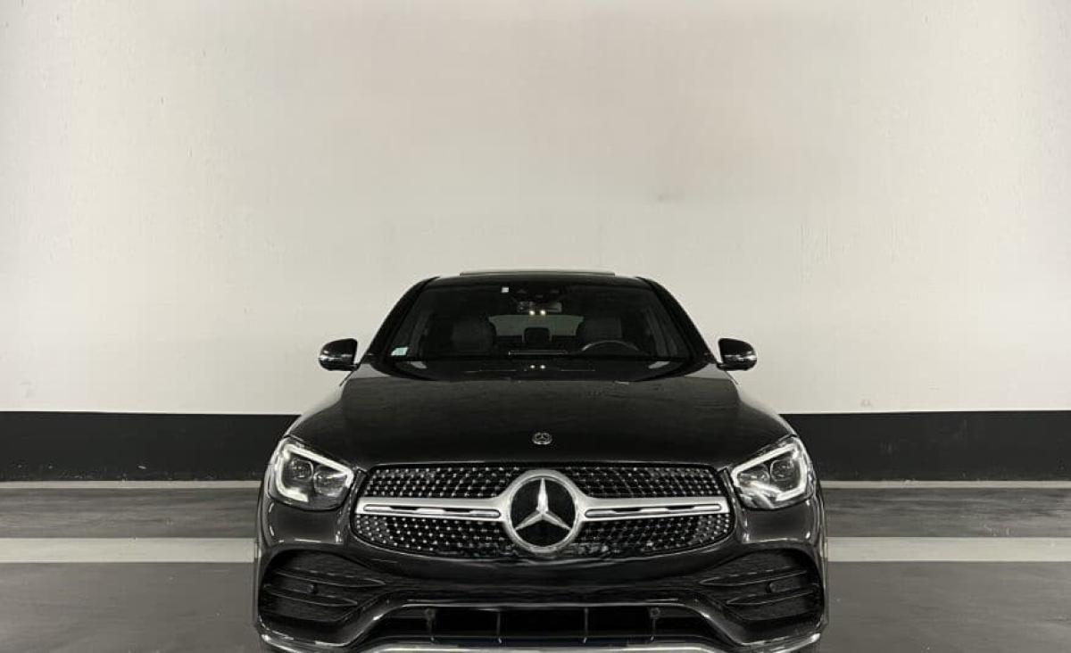 galerie-mercedes-glc300e-coupe-amg-phev