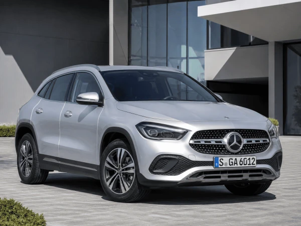 Mercedes_GLA_SUV_Import_Allemagne__5_