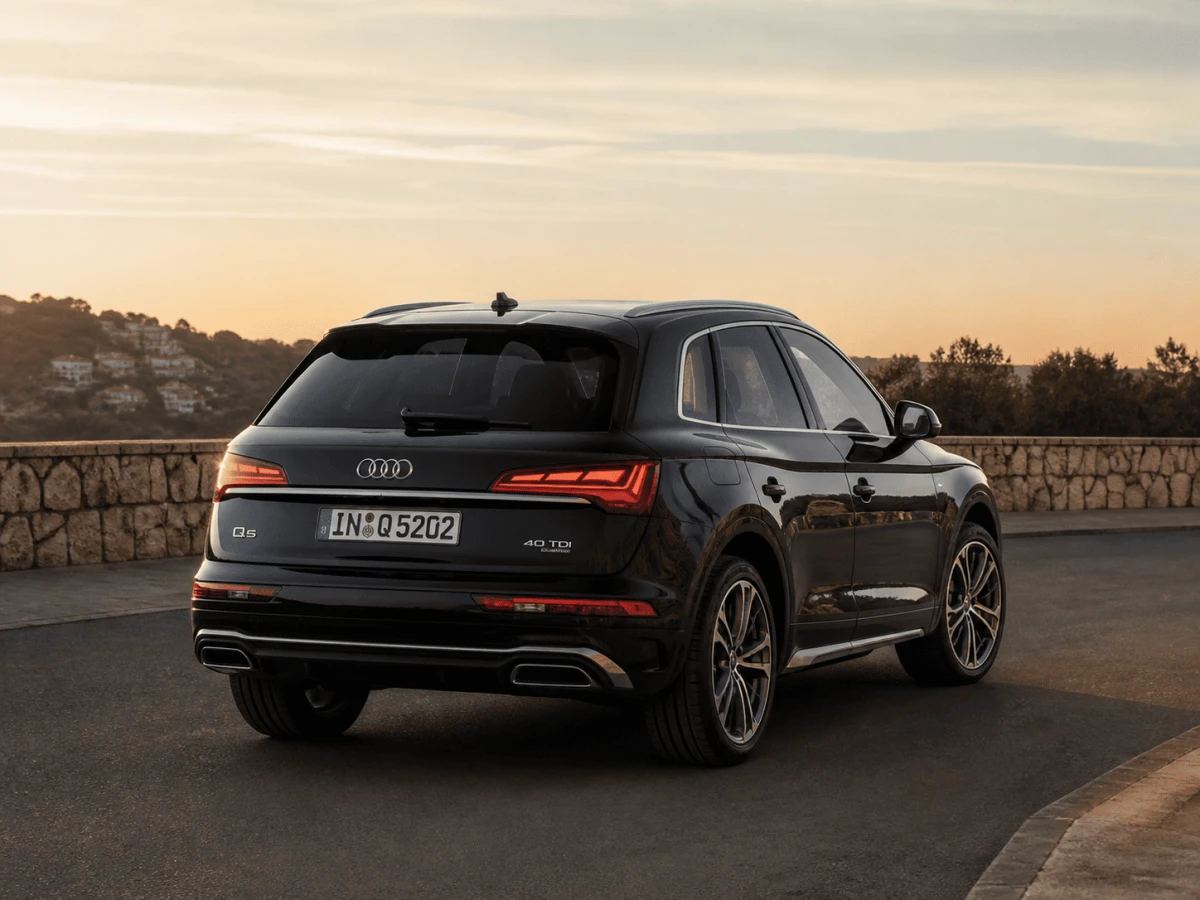 Audi_Q5_40_TDI_Quattro_2020_Allemagne_-_Catalogue__1_