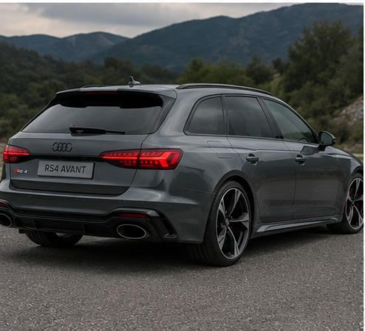 Audi_RS4_Avant_03_exterieur_arriere_telechargeable