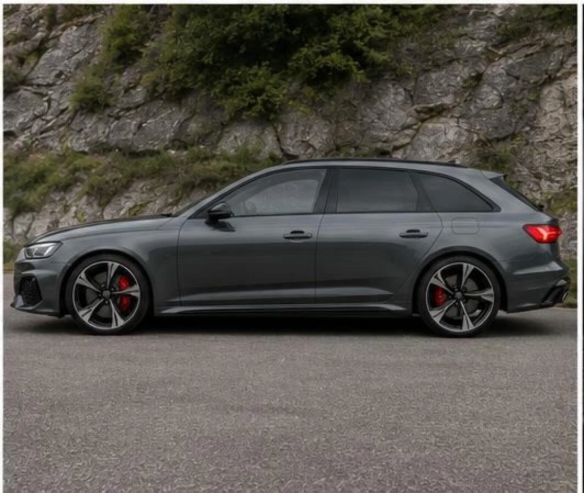 Audi_RS4_Avant_04_profil_telechargeable