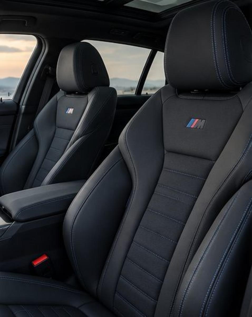 BMW_M340d_Touring_04_interieur