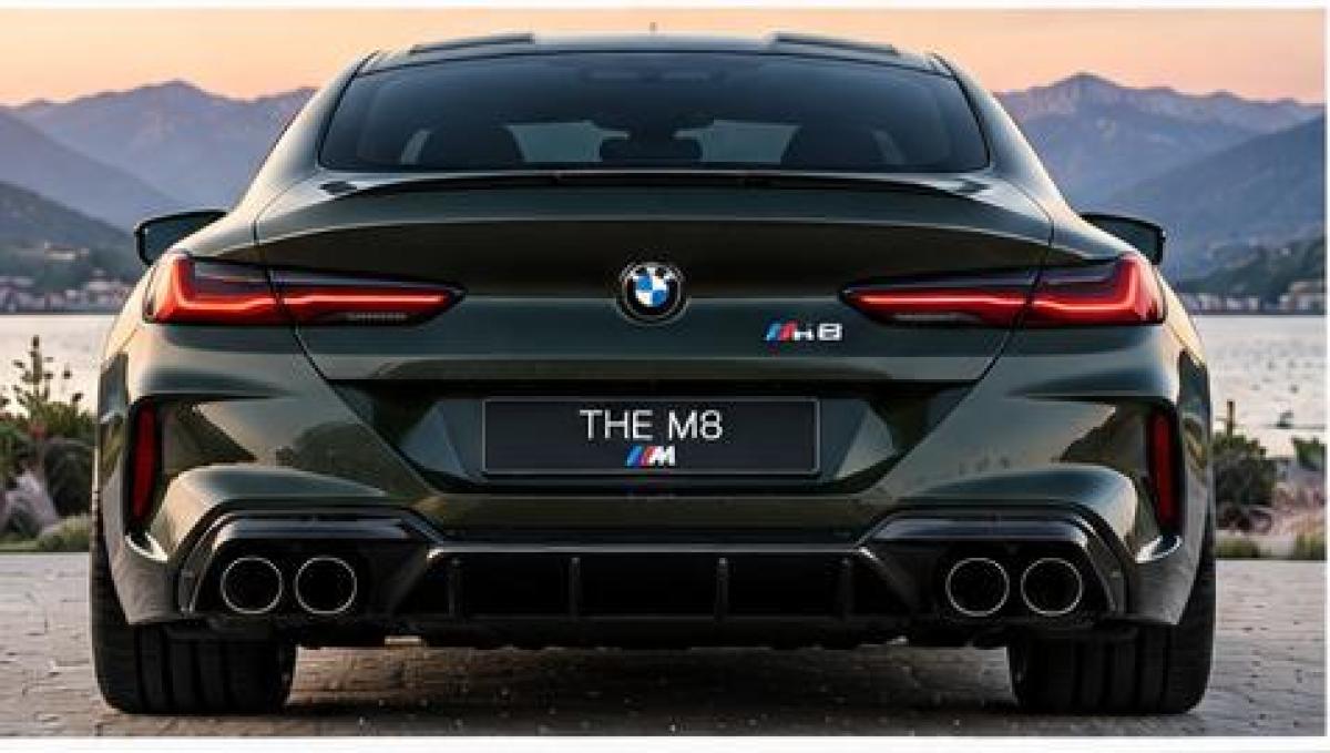 BMW_M8_Competition_03_exterieur_arriere