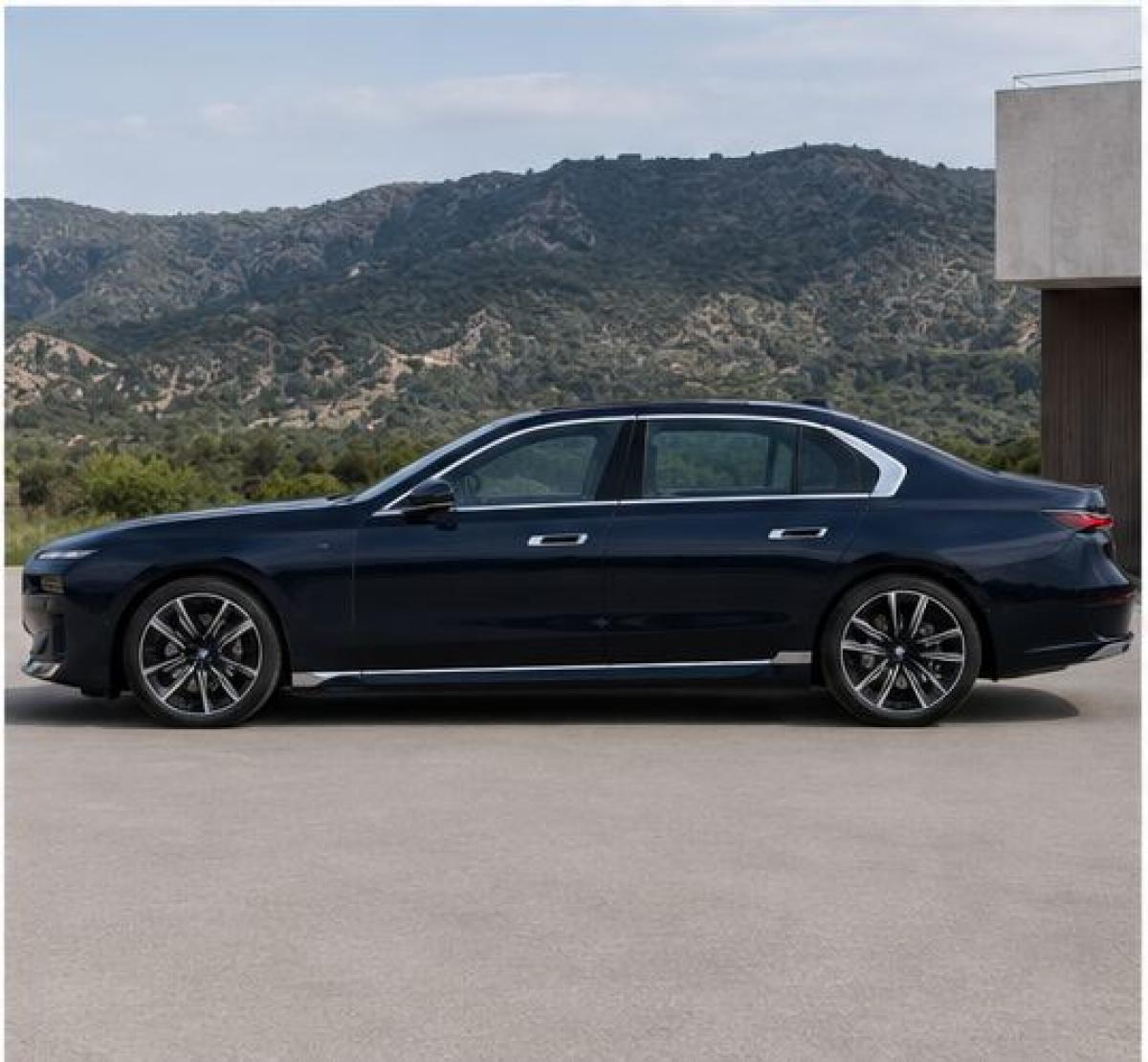 BMW_i7_04_profil