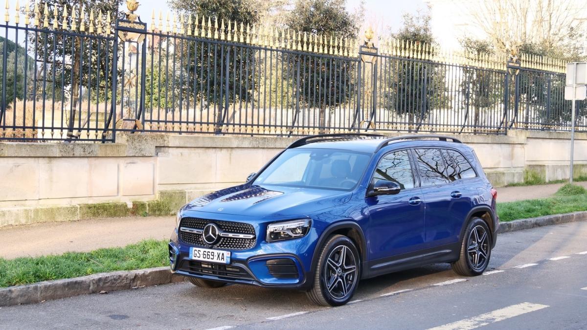 MERCEDES-GLB-220-d-1