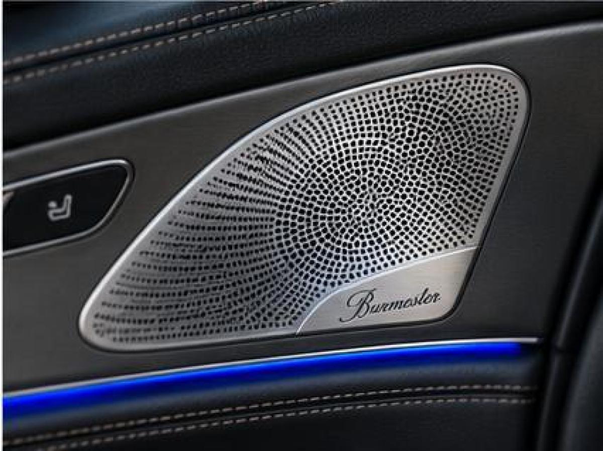 Mercedes_CLS_07_detail_Burmester